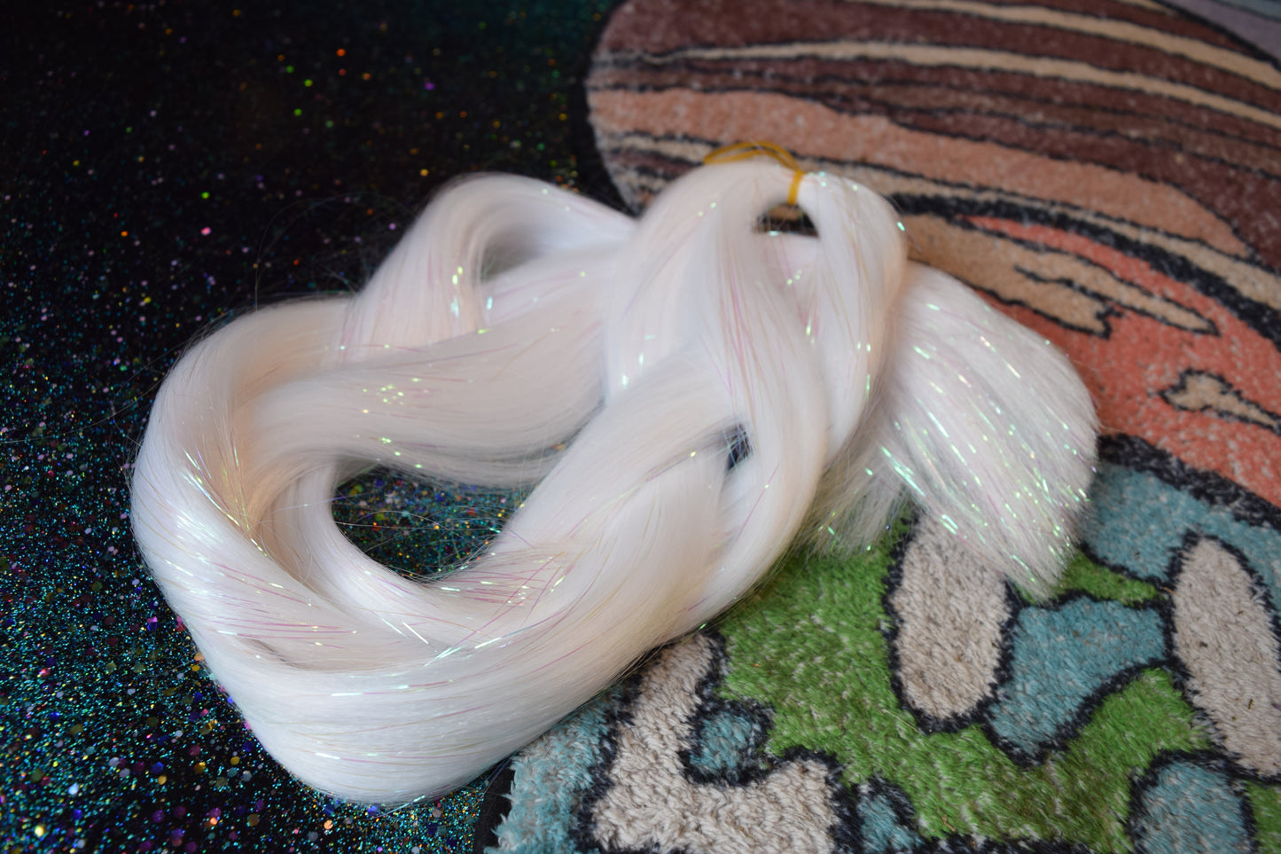 URaNuS - WHiTE TiNSEL FESTiVAL BRAiD