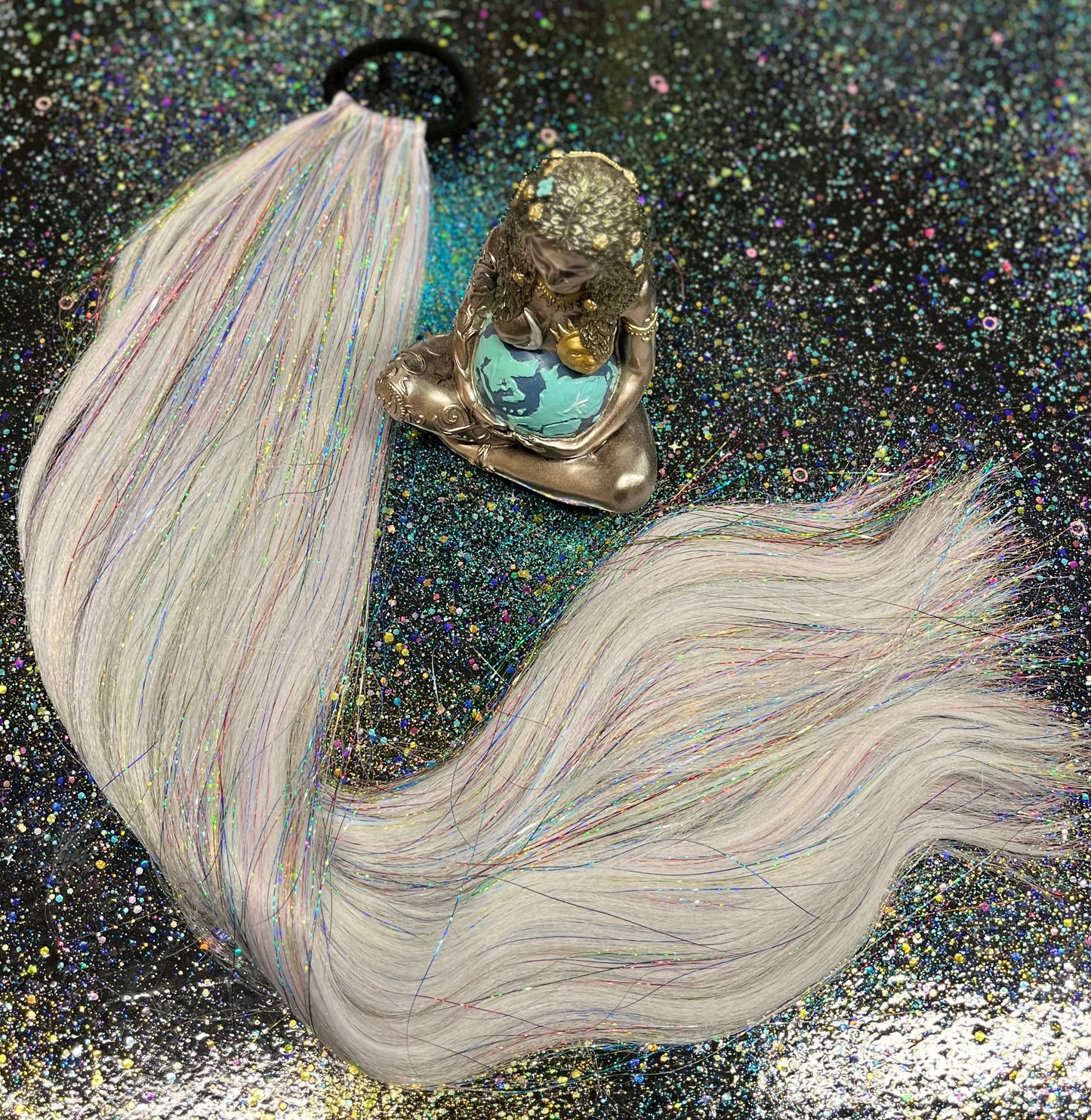SeLEnE - SiLVER BLoNDE PONYTAiL EXTENSiON