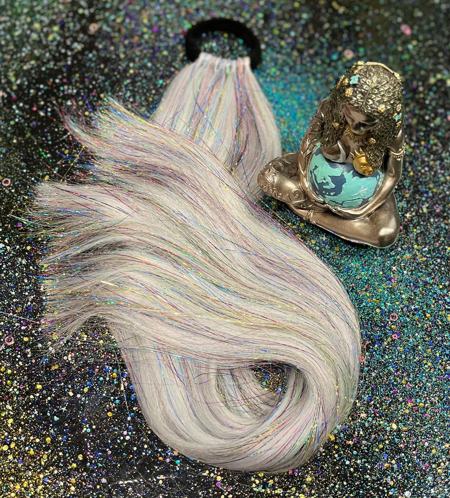 SeLEnE - SiLVER BLoNDE PONYTAiL EXTENSiON