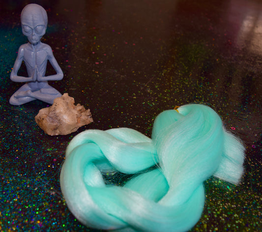AuRORA DRiFT -  MiNT GREEN FESTiVAL BRAiD