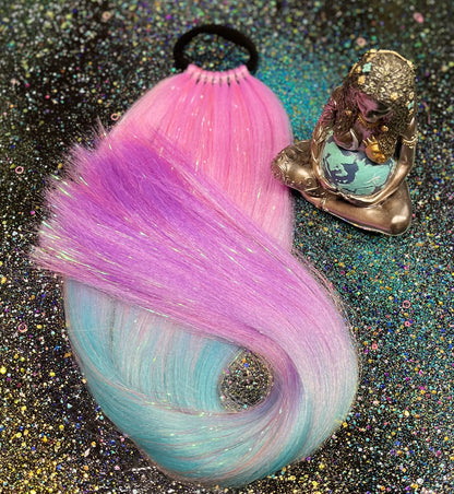 HeCaTE - PiNK OMBRe PONYTAiL EXTENSiON